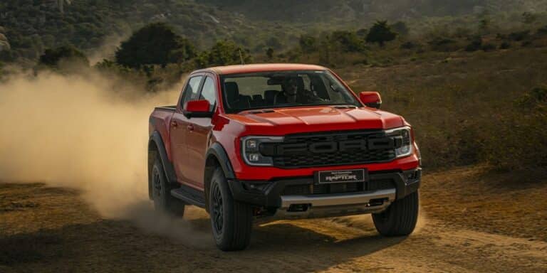 Ford Ranger Raptor 2023 thế hệ mới – Bán tải cho người thích tốc độ